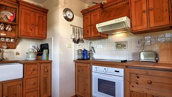 Fully equipped country kitchen